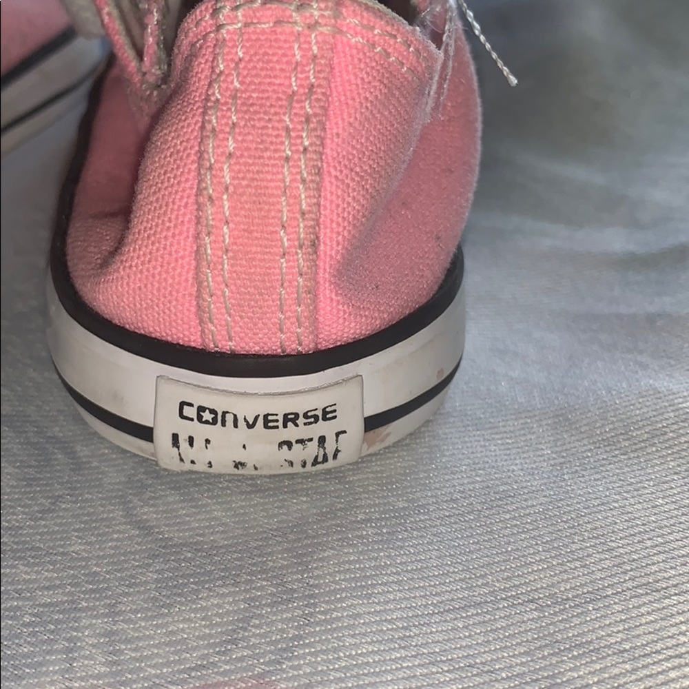 Girls converse - Picture 2 of 3